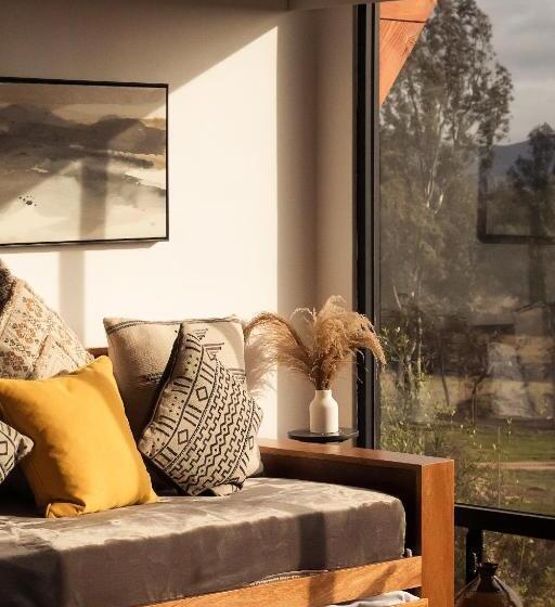 Отель Oasis 444