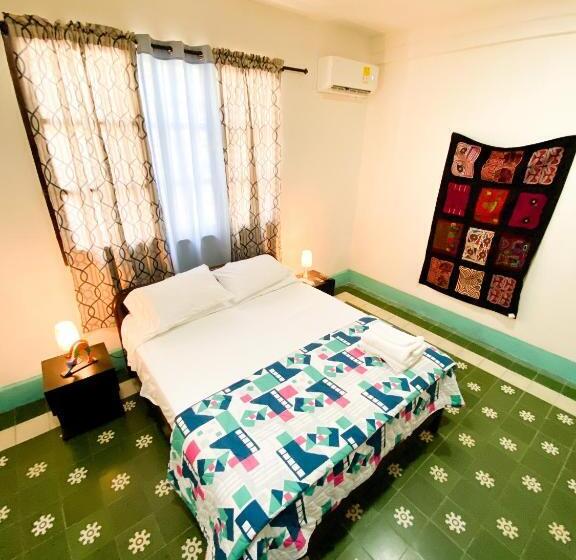 تختخواب و صبحانه Mansion Bahia Manga