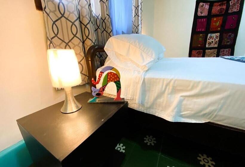 تختخواب و صبحانه Mansion Bahia Manga