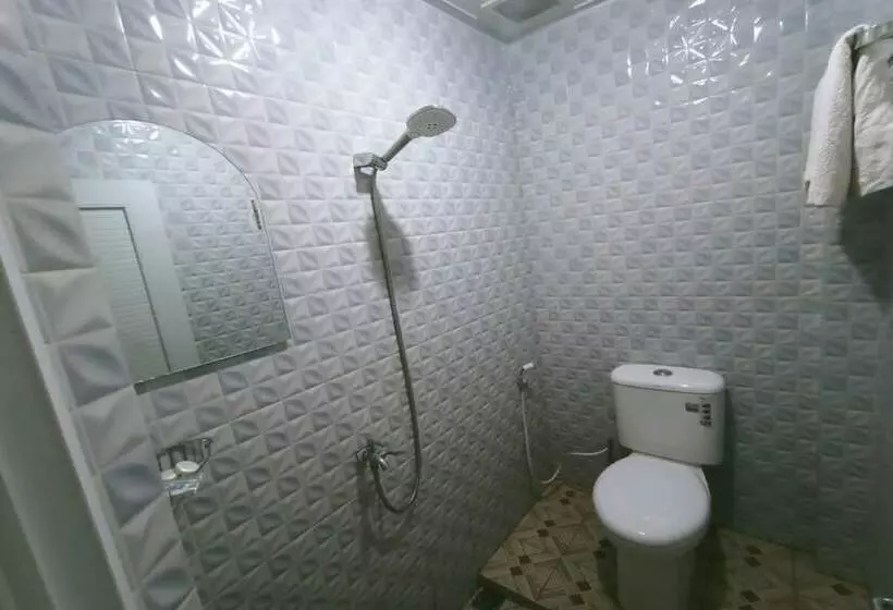 Capital O 94156 Hotel Gemudi Gold Islami