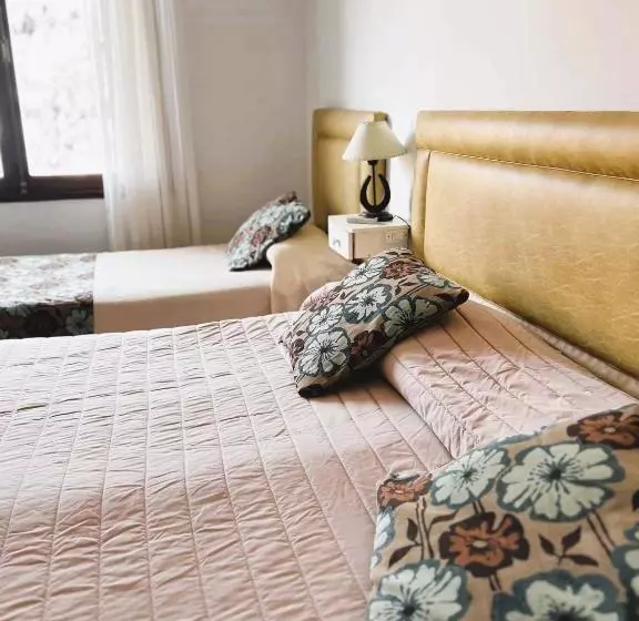 Coronado Hotel & Suites