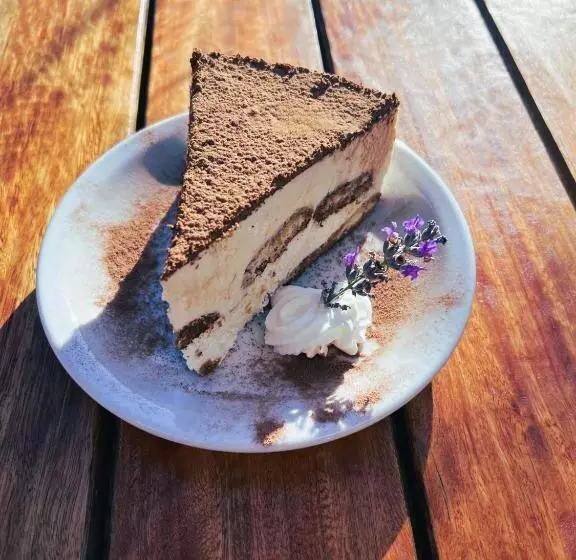 Coronado Hotel & Suites