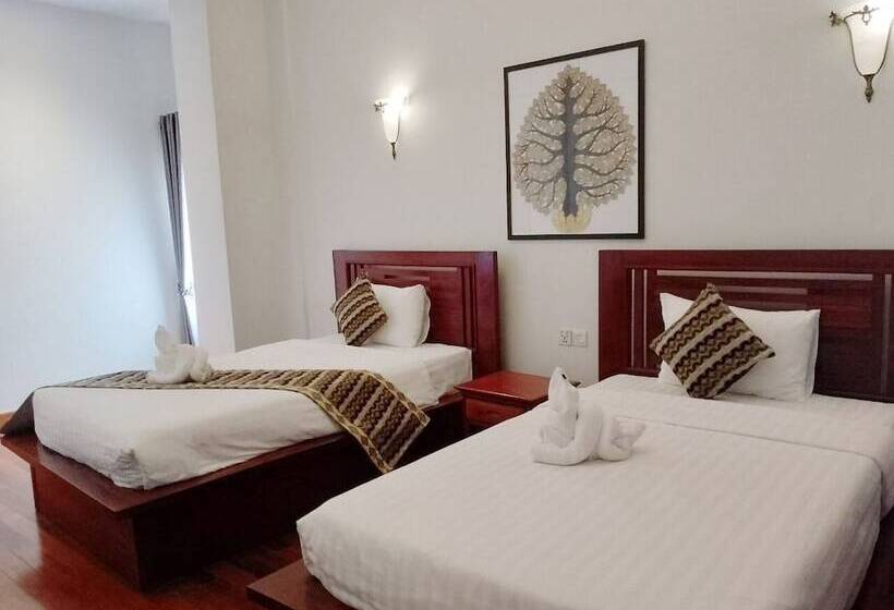 Отель D Central Khmer Villa