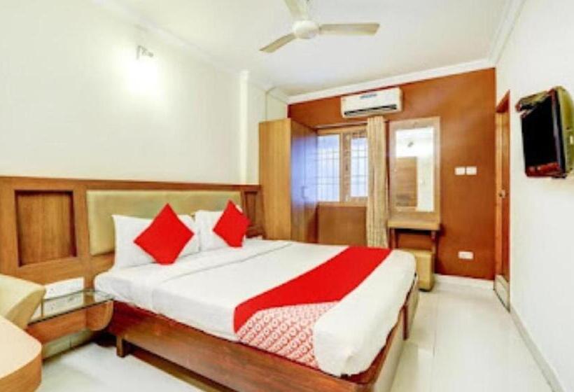 בית מלון כפרי Malabar Plaza