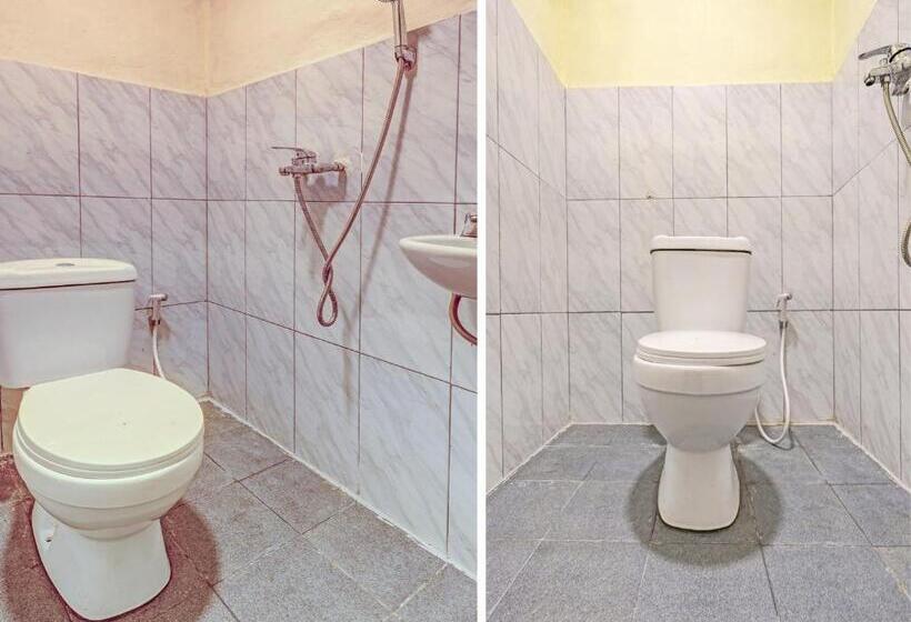 בית מלון כפרי Zazezo Homestay Syariah Redpartner