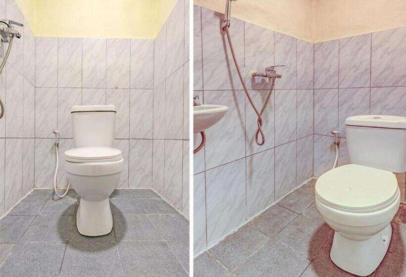 בית מלון כפרי Zazezo Homestay Syariah Redpartner