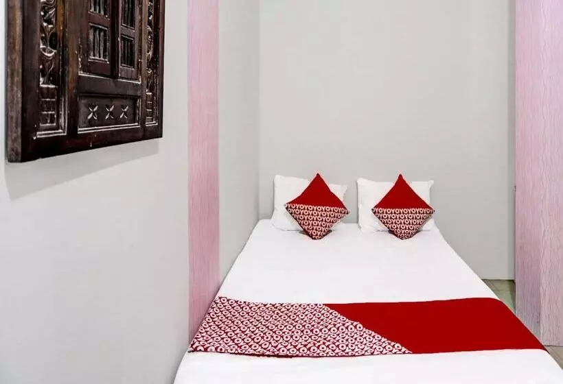 هتل Zazezo Homestay Syariah Redpartner