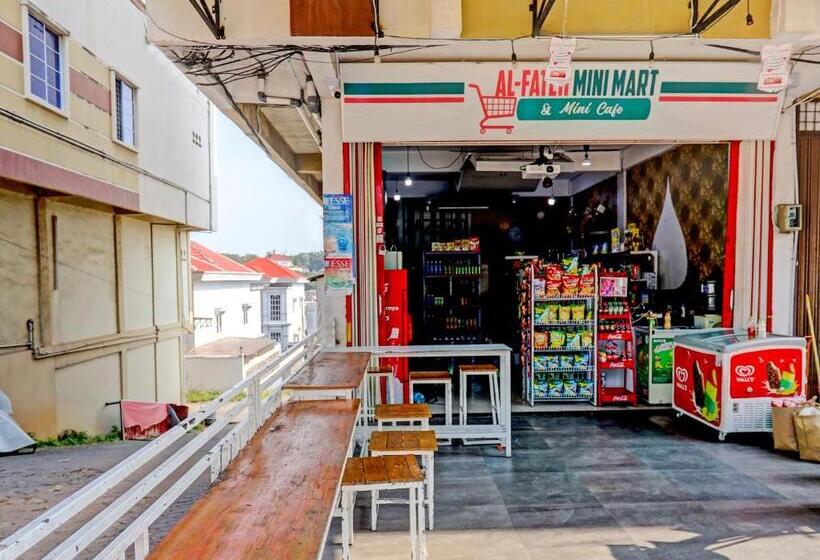 בית מלון כפרי Zazezo Homestay Syariah Redpartner