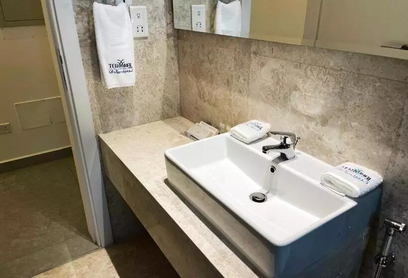 هتل Terminal Inn By Edar City Centre