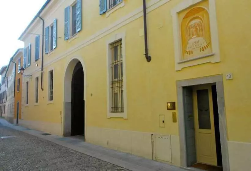 Aamiaismajoitus (B&B) Relais Vimercati