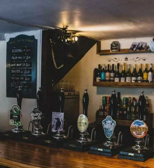 Hotelli The Old Crown Inn
