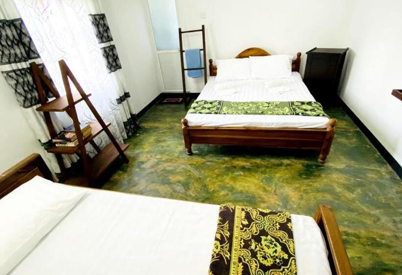 ペンション Madiha Surf House Lanka