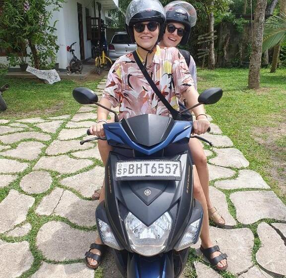 ペンション Madiha Surf House Lanka