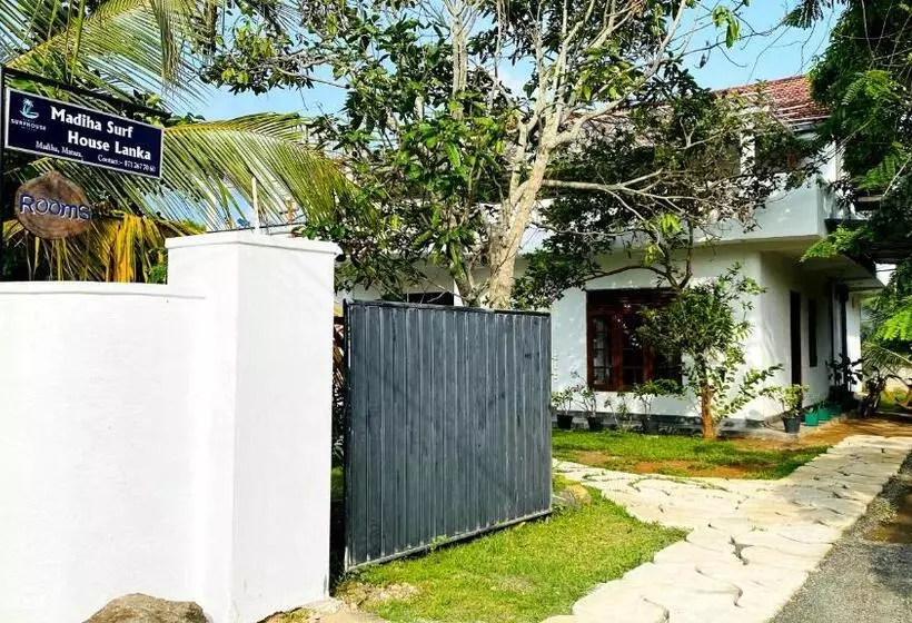 پانسیون Madiha Surf House Lanka