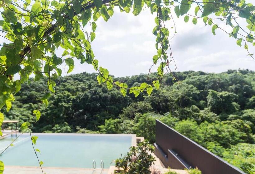 ホテル East India House