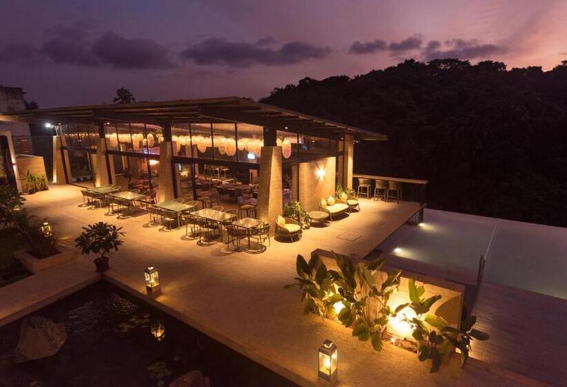 ホテル East India House