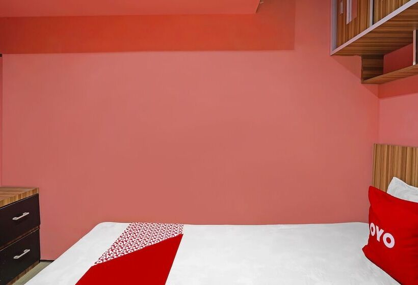 فندق Oyo 91743 Choirul Residence