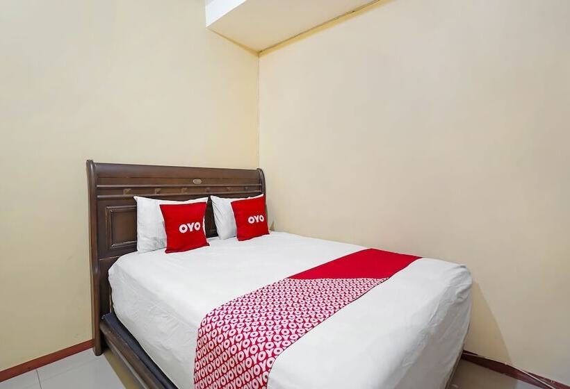 فندق Oyo 91743 Choirul Residence
