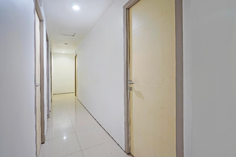 فندق Oyo 91743 Choirul Residence