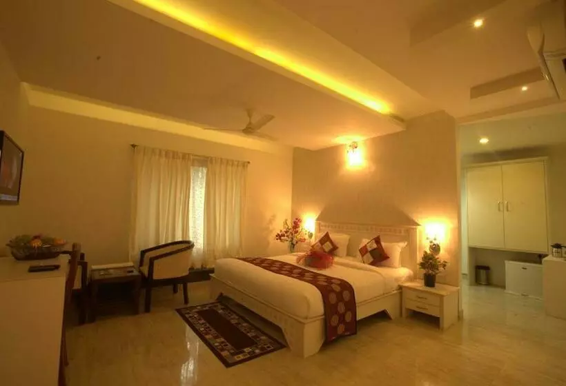 هتل Royal Shades Kodihali