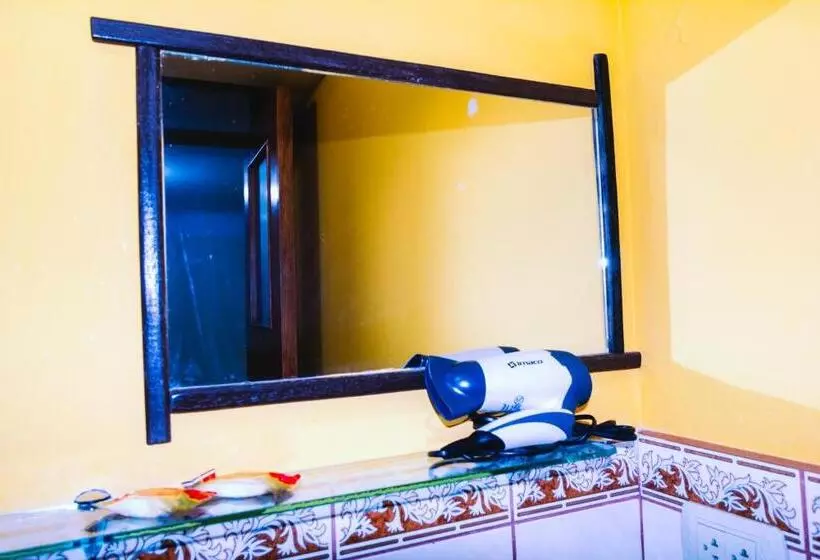 پانسیون T Ika Guest House