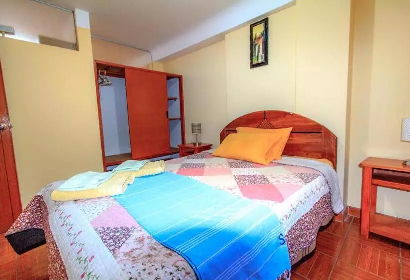 پانسیون T Ika Guest House