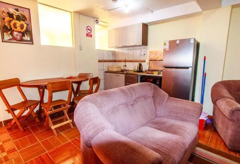 پانسیون T Ika Guest House