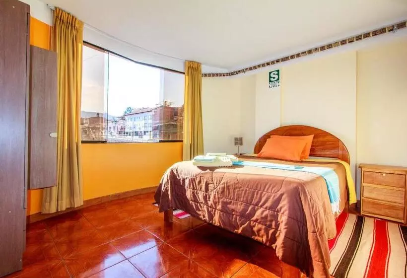 پانسیون T Ika Guest House