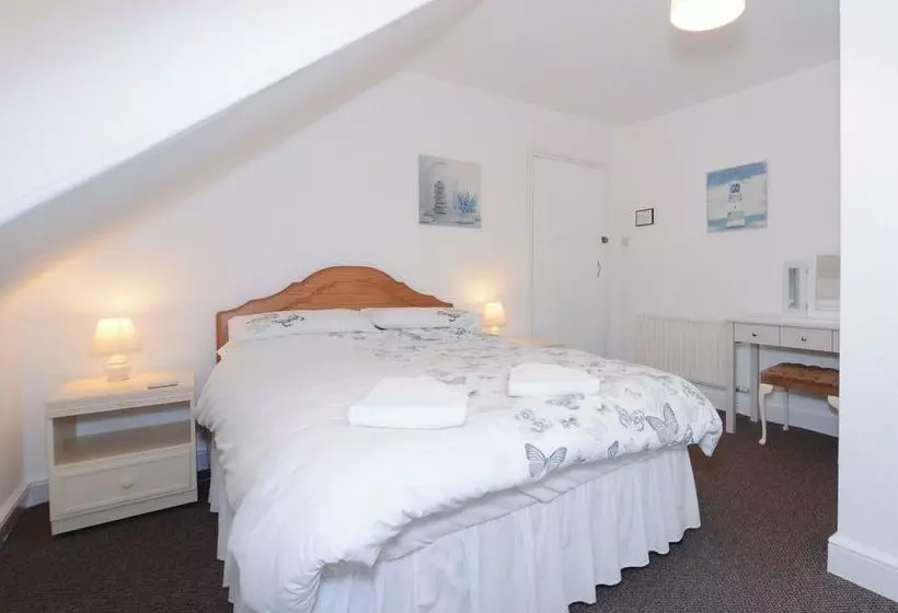 تختخواب و صبحانه Sandy Bay Guest House