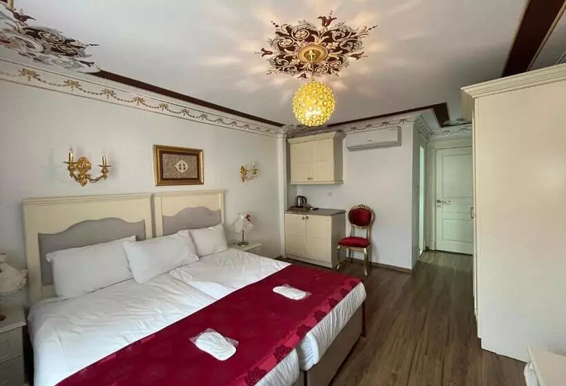 Saffron Hotel Old City