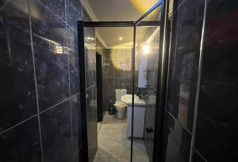 Saffron Hotel Old City