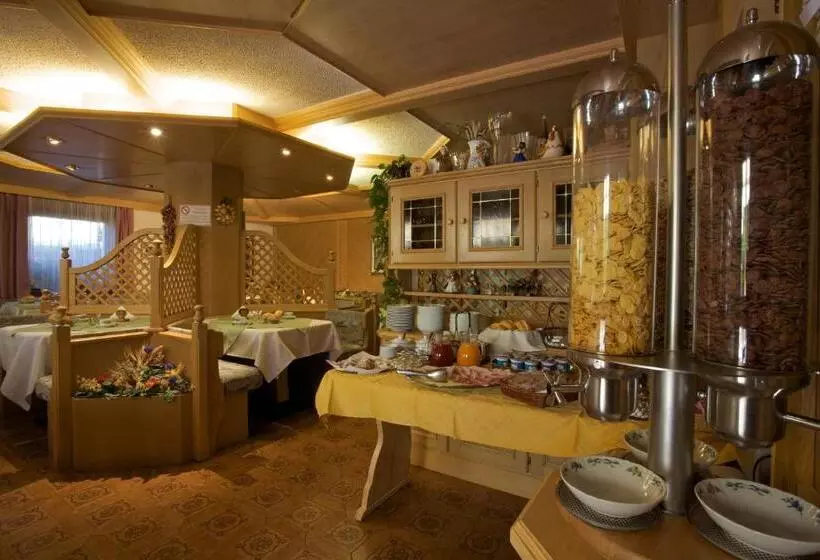 ホテル Albergo Bellaria