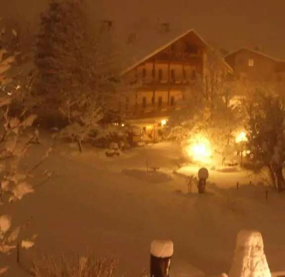 ホテル Albergo Bellaria