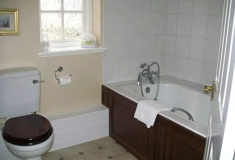 Отель Chapel House