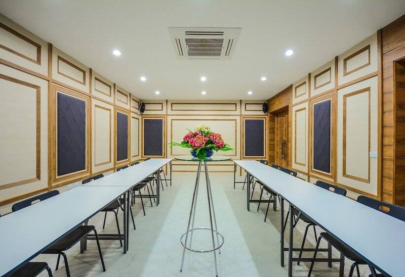 호텔 Crystal Wild Resort Panwa Phuket