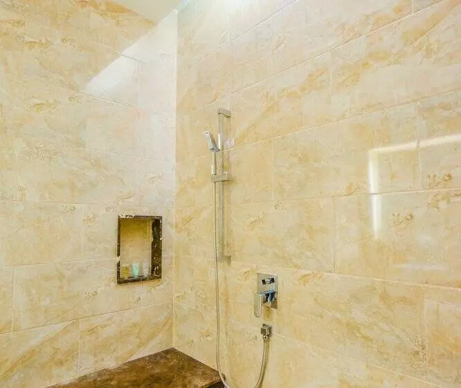 Отель Crystal Wild Resort Panwa Phuket