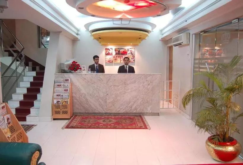 هتل De Crystal Crown