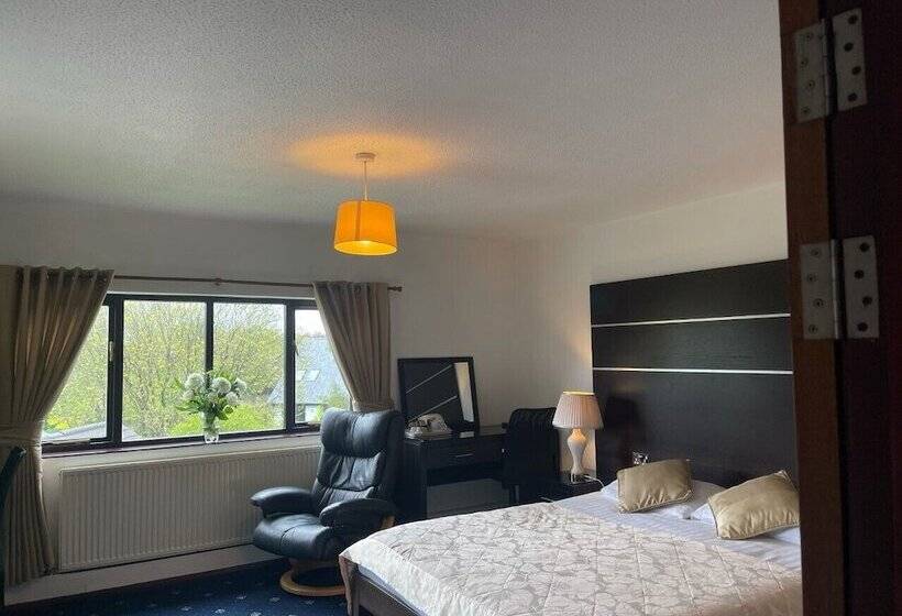 בית מלון כפרי Ewenny Farm Guest House