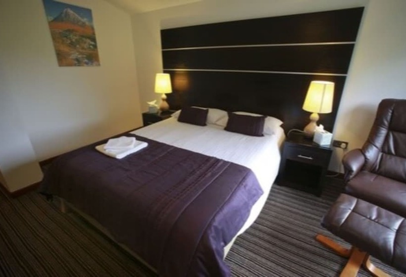 בית מלון כפרי Ewenny Farm Guest House