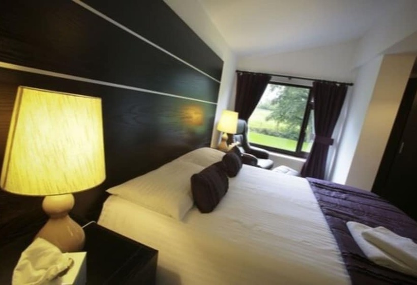 בית מלון כפרי Ewenny Farm Guest House