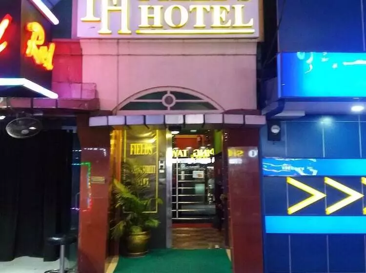Отель Fields Walking Street