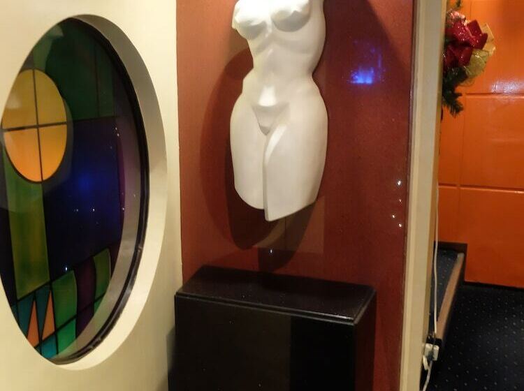 Hotel Fields Walking Street