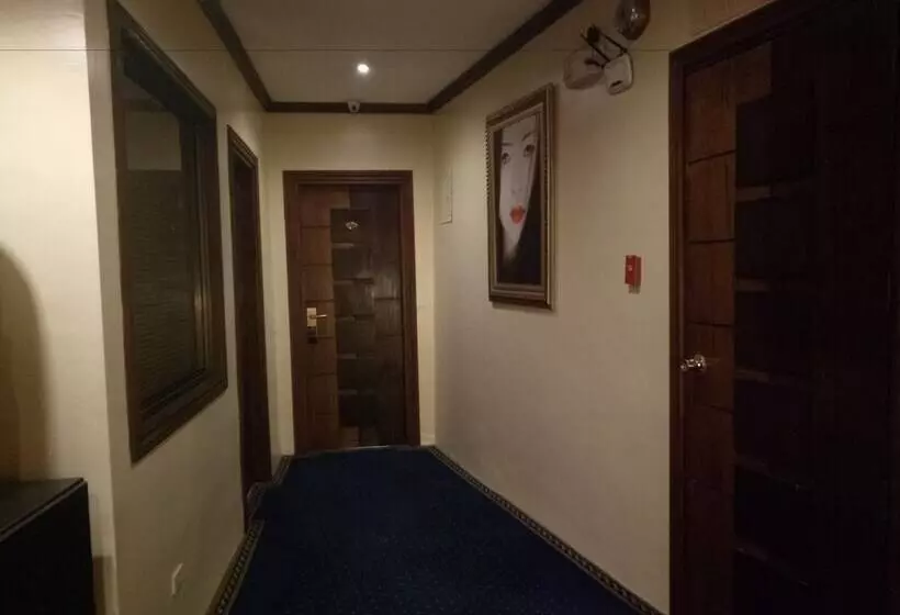 Отель Fields Walking Street