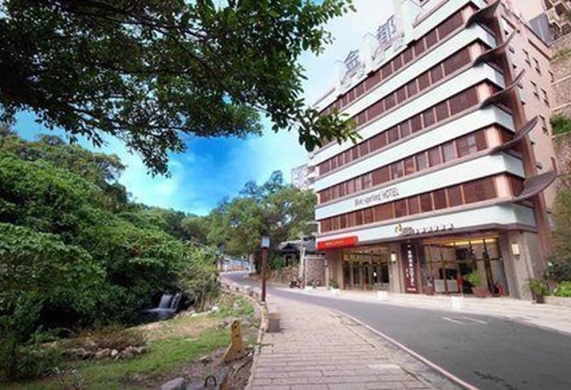 هتل Golden Hot Spring