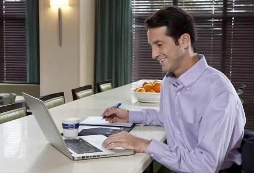 فندق Hampton Inn & Suites Coconut Creek