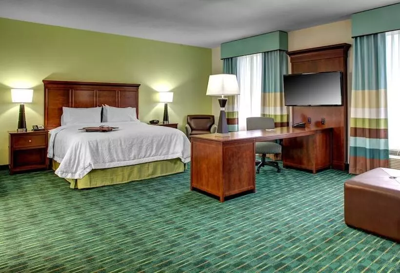 호텔 Hampton Inn & Suites Coconut Creek