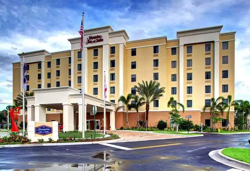 호텔 Hampton Inn & Suites Coconut Creek