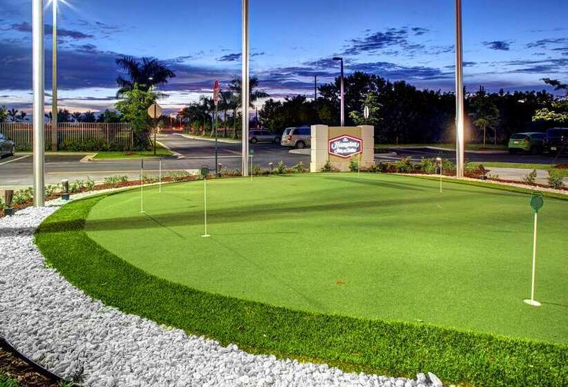 فندق Hampton Inn & Suites Coconut Creek