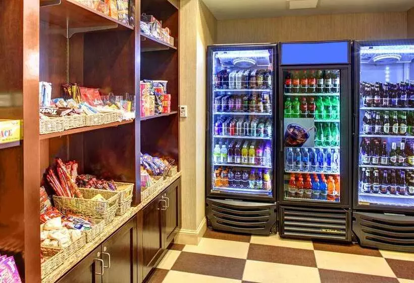 호텔 Hampton Inn & Suites Coconut Creek