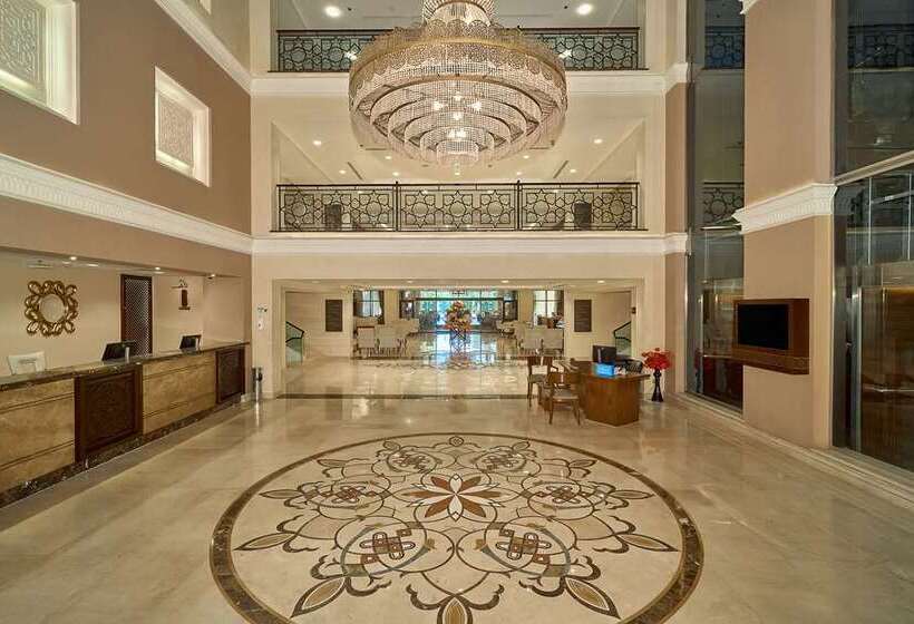 هتل Hilton Alexandria King S Ranch